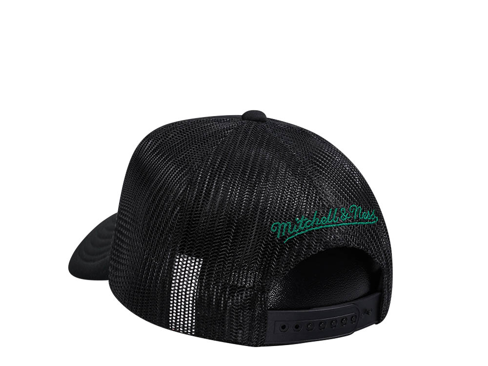 Mitchell & Ness Boston Celtics Black Billboard Trucker Snapback Casquette