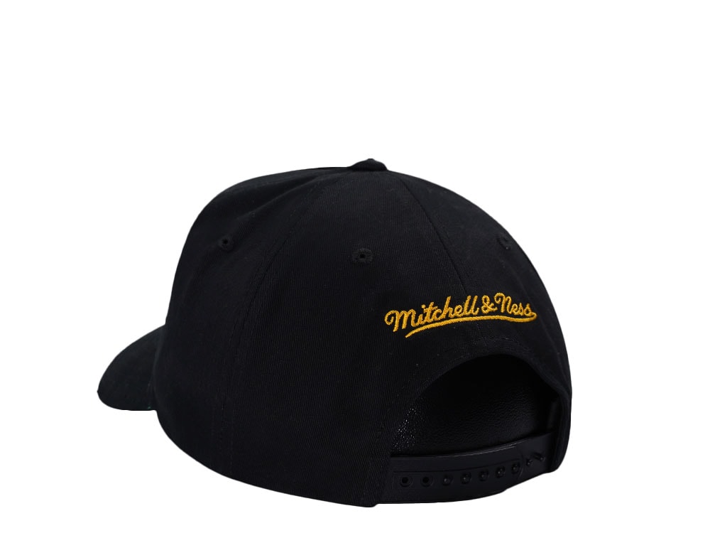 Mitchell & Ness Boston Bruins Black Pro Pinch Fit Snapback Casquette