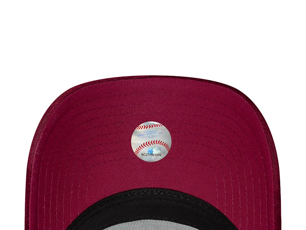 New Era New York Yankees Velour Cherry Womens 9Forty A Frame Trucker Snapback Casquette