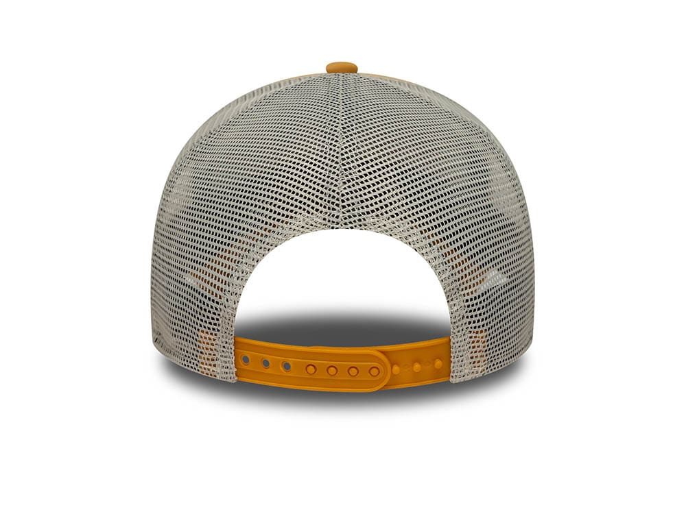 New Era Graphic Patch Beige 9Forty A Frame Trucker Snapback Casquette