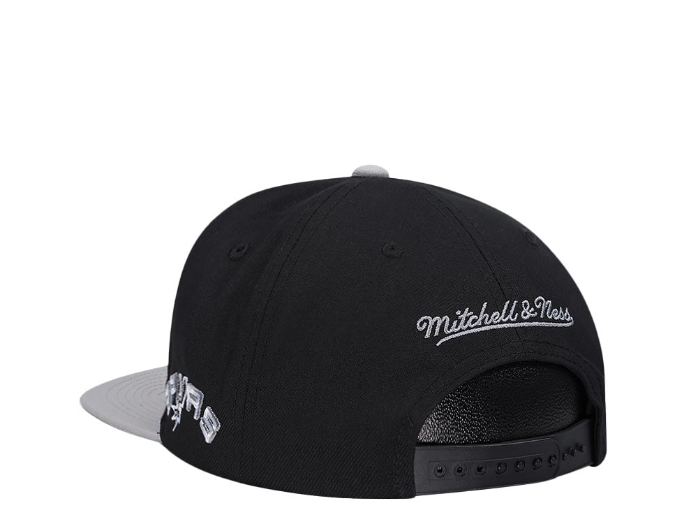 Mitchell & Ness San Antonio Spurs Logo Blur Hardwood Classic Snapback Casquette