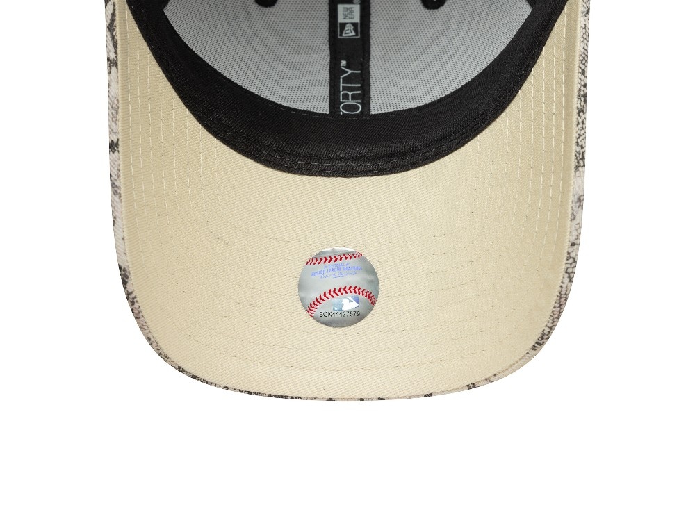 New Era New York Yankees Monochrom Snakeskin Womens 9Forty Strapback Casquette