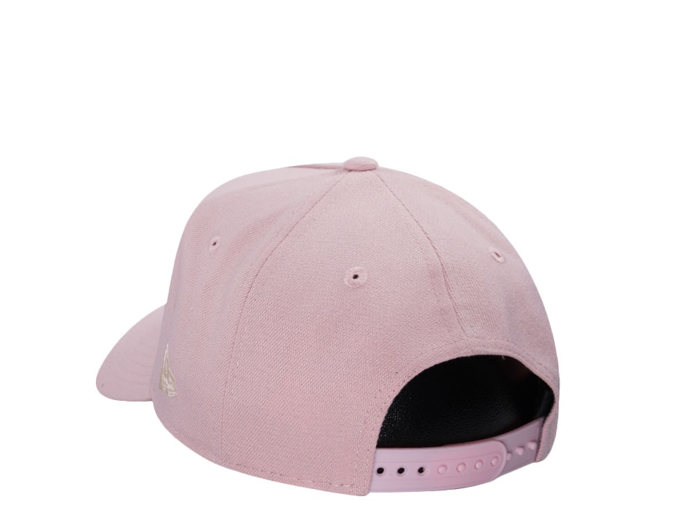 New Era New York Yankees Subway Series 2000 Pink Rouge Edition 9Forty A Frame Snapback Casquette