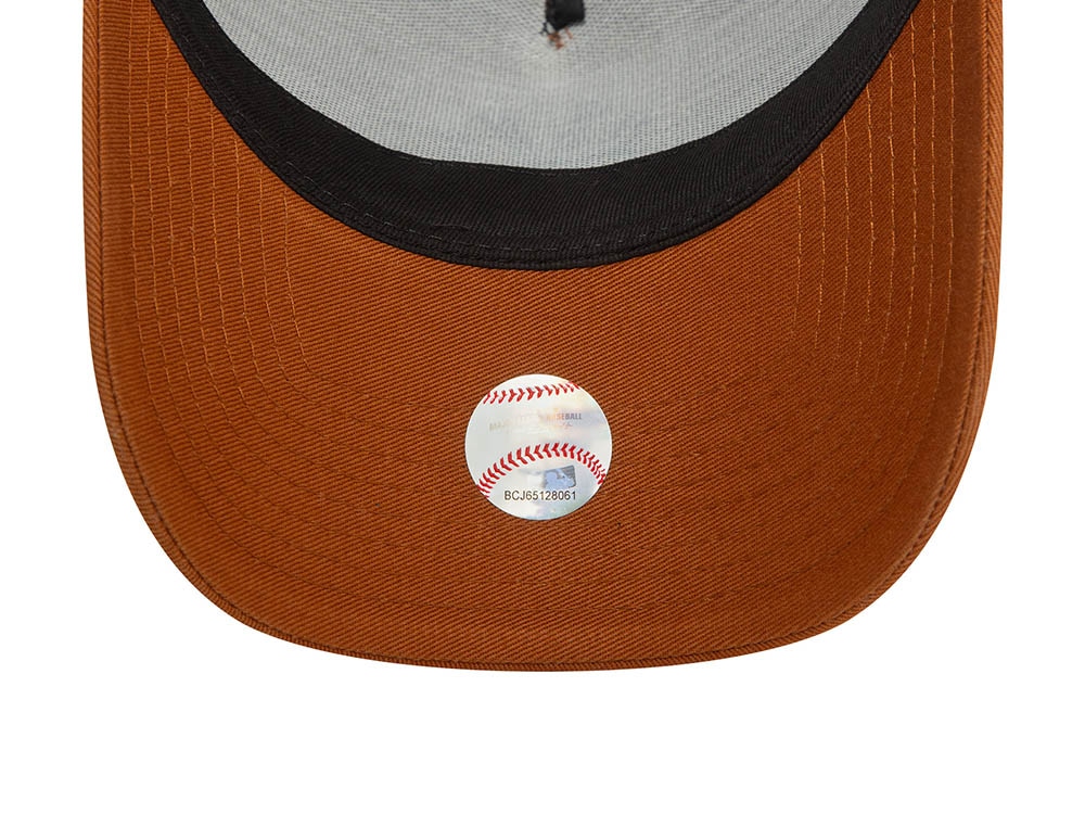 New Era New York Yankees Essential League Adjustable A Frame Snapback Casquette