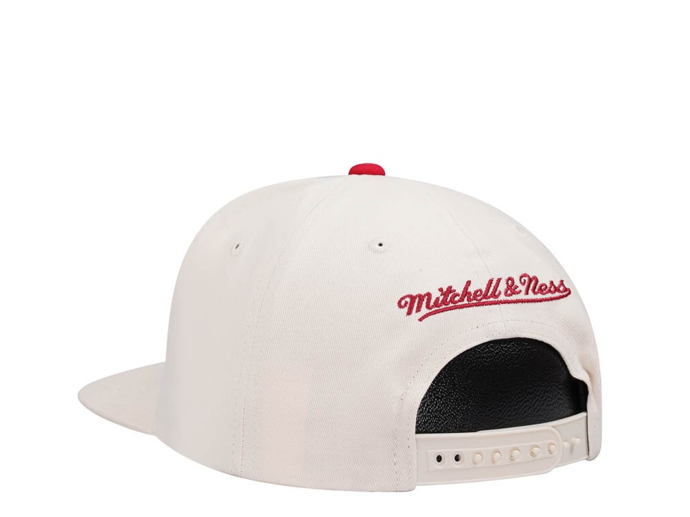 Mitchell & Ness Miami Heat Reframe Retro Off White Snapback Casquette