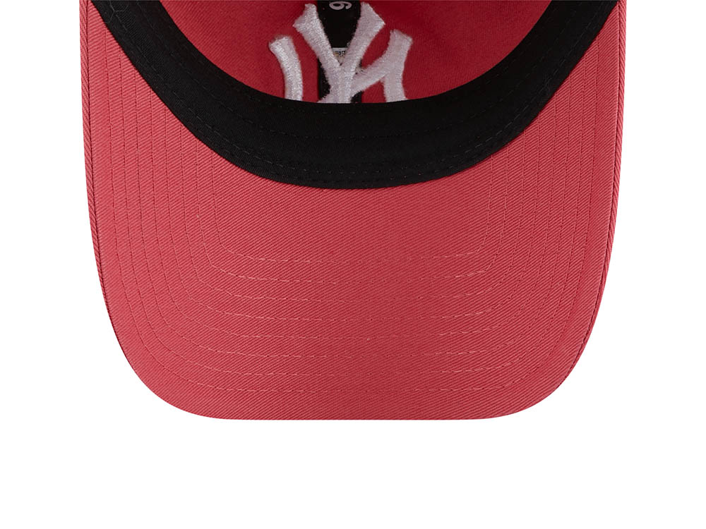 New Era New York Yankees League Essential Coral 9Twenty Strapback Casquette