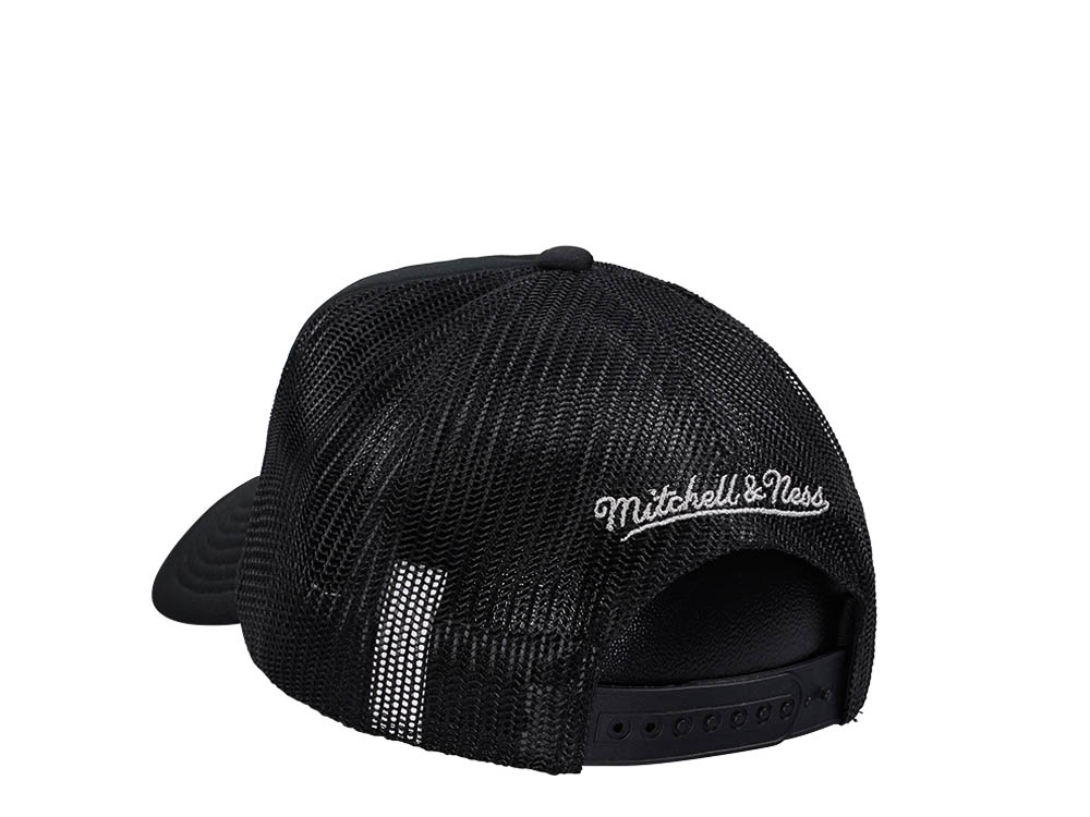 Mitchell & Ness Brooklyn Nets Black Billboard Trucker Snapback Casquette