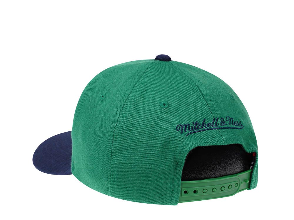 Mitchell & Ness Dallas Mavericks Team Two Tone Red Line Solid Flex Snapback Casquette