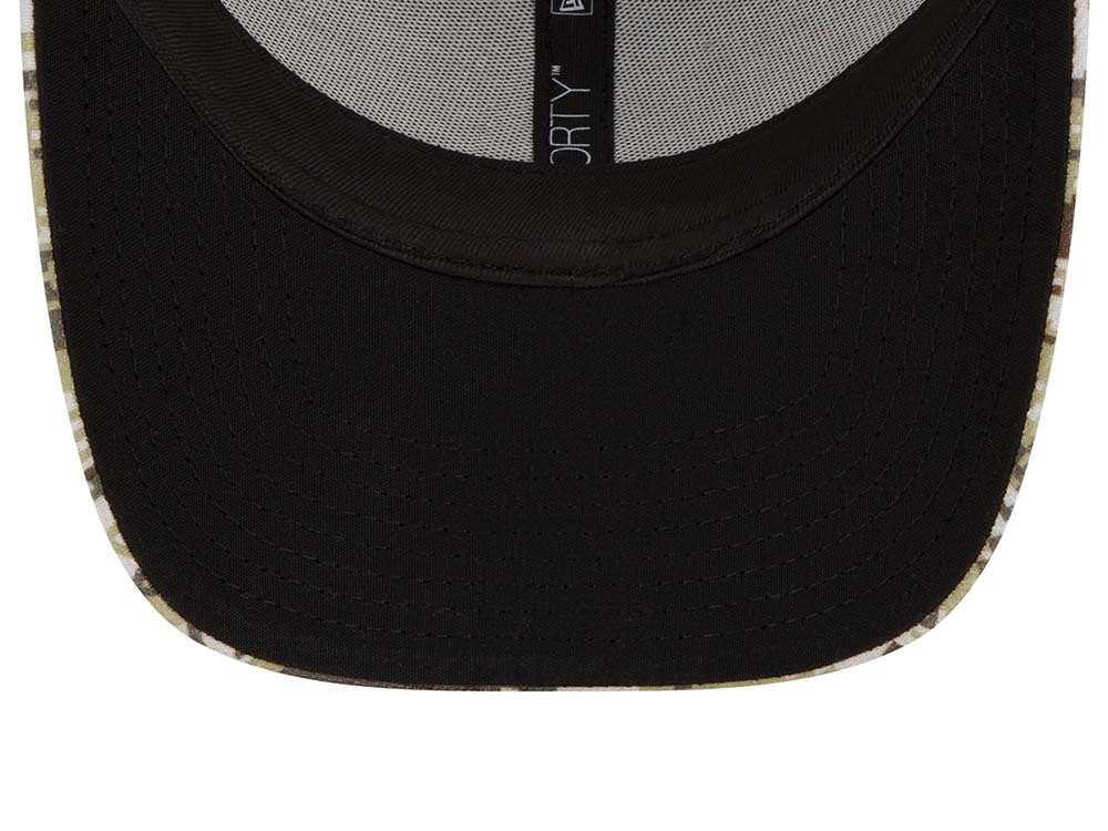 New Era Carolina Panthers Salute to Service 21 9Forty Trucker Snapback Casquette