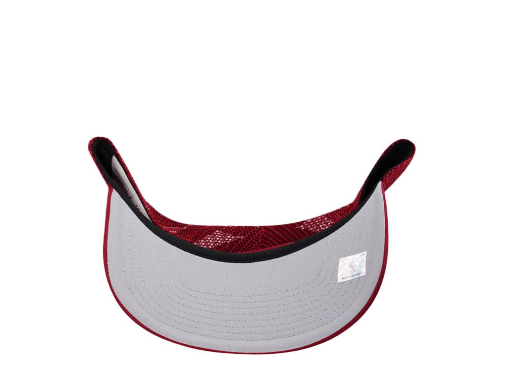 Mitchell & Ness Miami Heat Red Trucker Adjustable Fit Snapback Casquette