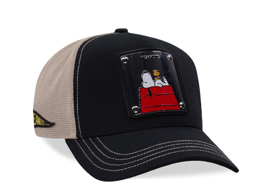 Capslab Peanuts Snoopy Black Trucker Snapback Casquette