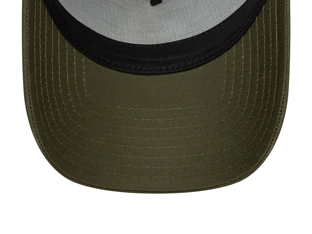 New Era New York Yankees League Essential Olive 9Forty A Frame Trucker Snapback Casquette