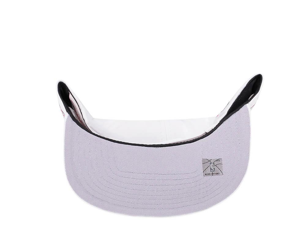 Mitchell & Ness New York Knicks White Hand Drawn Snapback Casquette