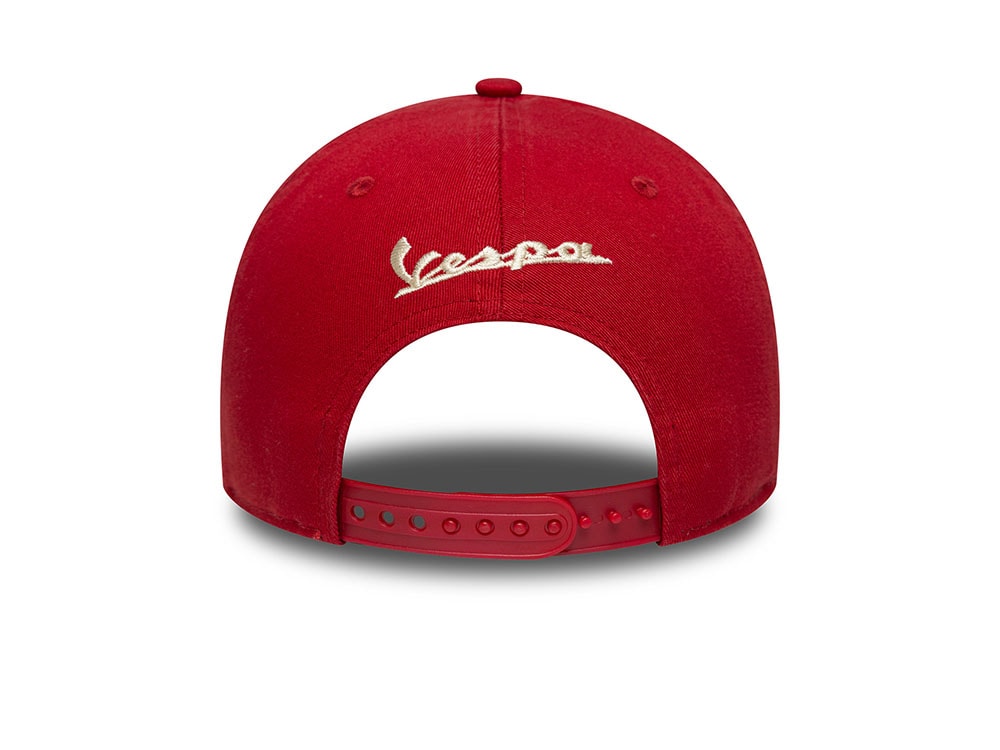 New Era Vespa 80th Anniversary Red Edition 9Forty M Crown Snapback Casquette