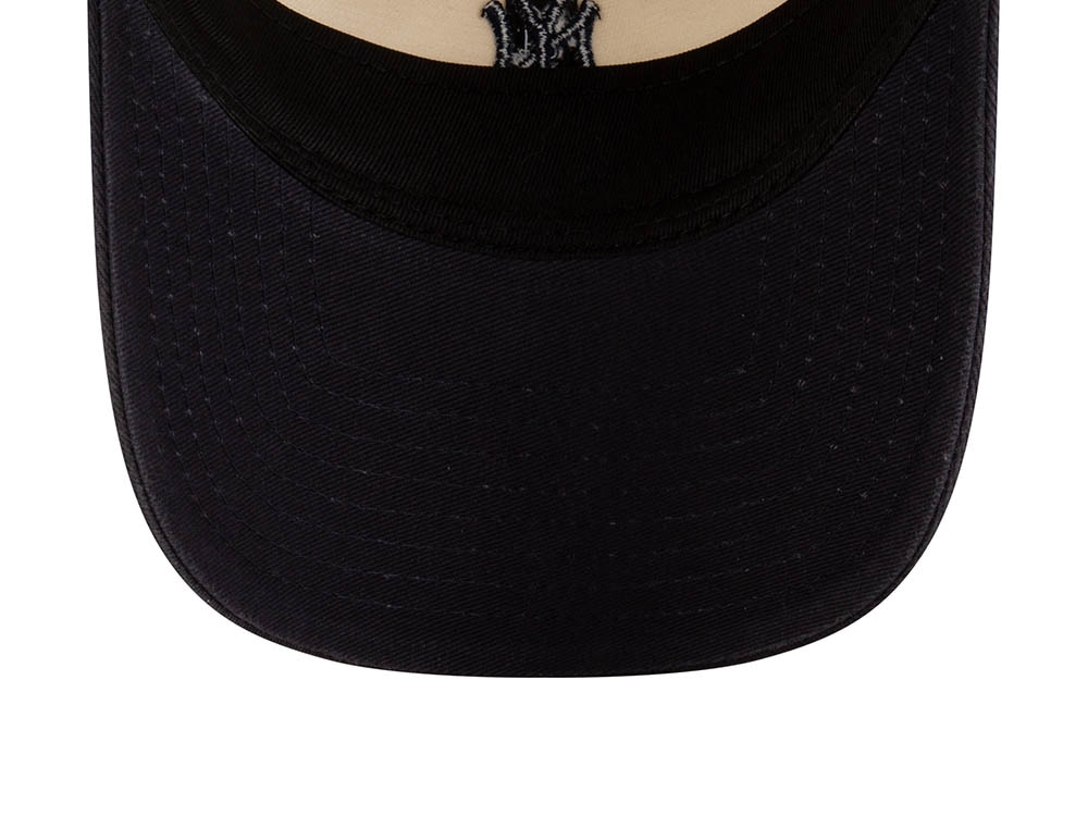 New Era New York Yankees Small Icon Stone Womens 9Twenty Trucker Snapback Casquette