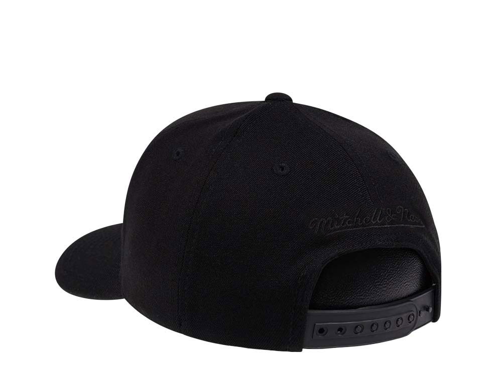 Mitchell & Ness Brooklyn Nets Alleyoop Red Line Solid Flex Snapback Casquette