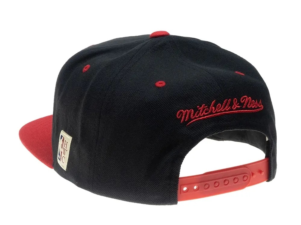 Mitchell & Ness Philadelphia 76ers HWC Team Arch Snapback Casquette