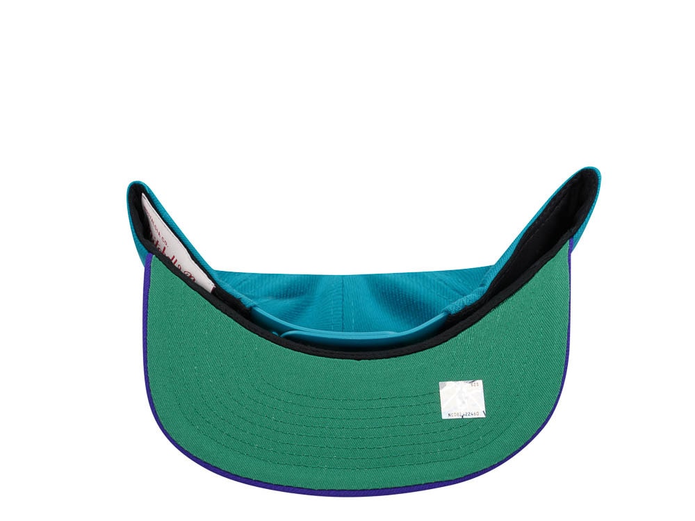 Mitchell & Ness Charlotte Hornets Breakthrough Two Tone Snapback Casquette