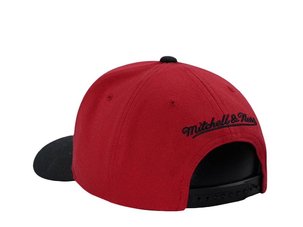 Mitchell & Ness Philadelphia 76ers Hardwood Classic Pro Crown Fit Red Snapback Casquette