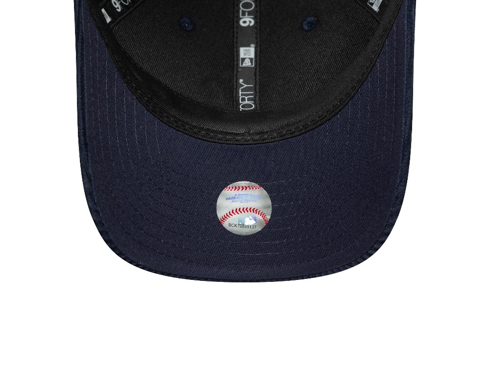 New Era New York Yankees Navy Corduroy 9Forty M Crown Snapback Casquette
