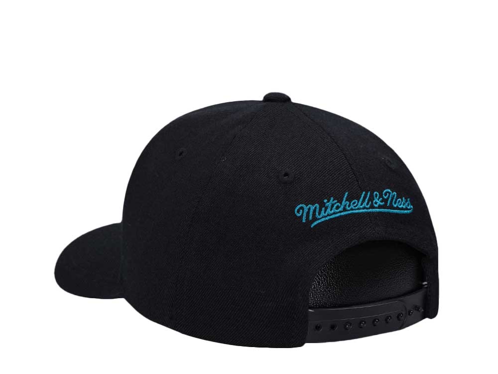 Mitchell & Ness Charlotte Hornets Hardwood Classic Red Flex Update Snapback Casquette
