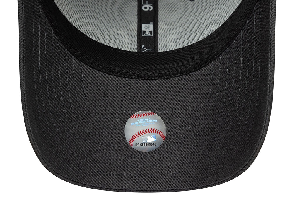 New Era New York Yankees League Essential Dark Gray Edition 9Forty Strapback Casquette