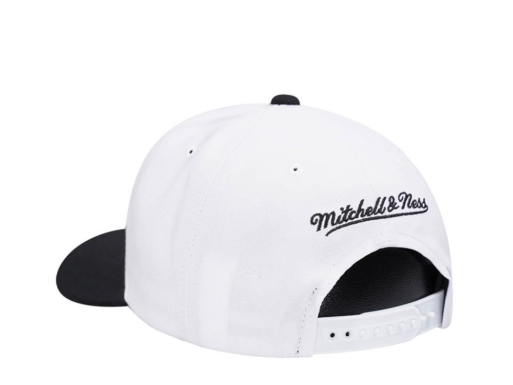Mitchell & Ness San Antonio Spurs Team Two Tone 2.0 Pro White Snapback Casquette