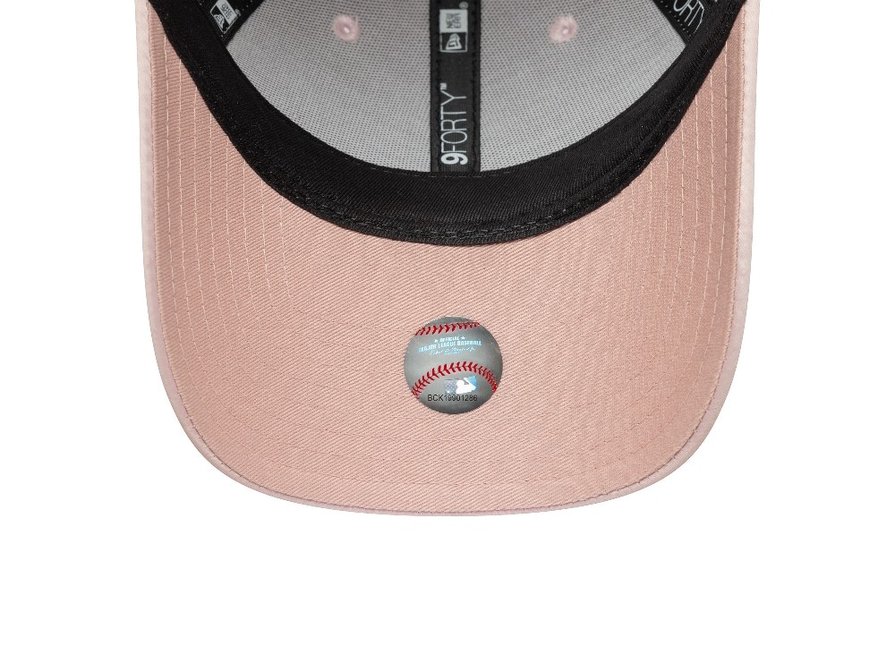 New Era New York Yankees Pink Satin Womens 9Forty Bow Back Casquette