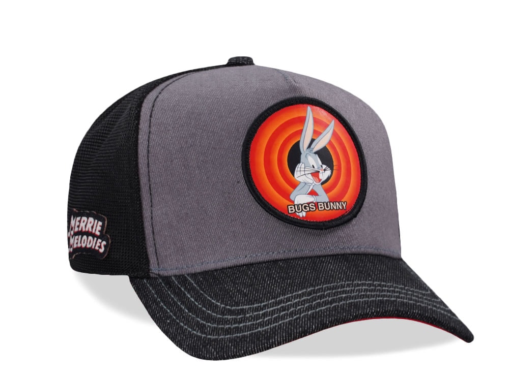 Capslab Looney Tunes Bugs Bunny Vintage Trucker Snapback Casquette