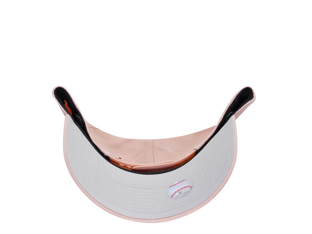 47Brand New York Yankees Dusty Mauve Raised Basic MVP Snapback Casquette
