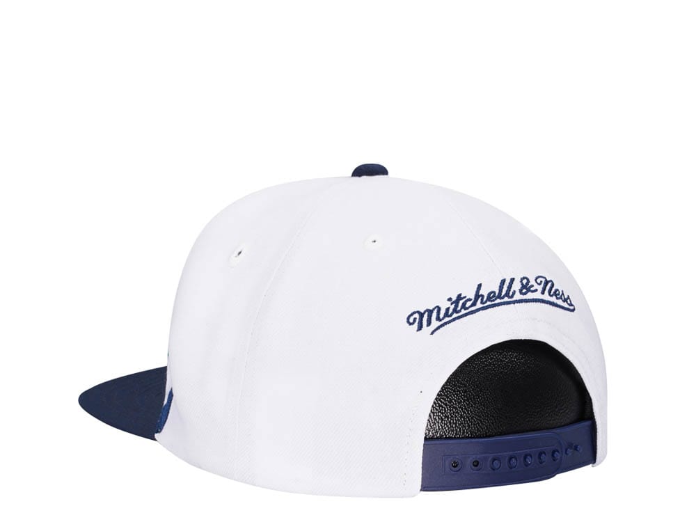 Mitchell & Ness Hartford Whalers Vintage Sharktooth Snapback Casquette