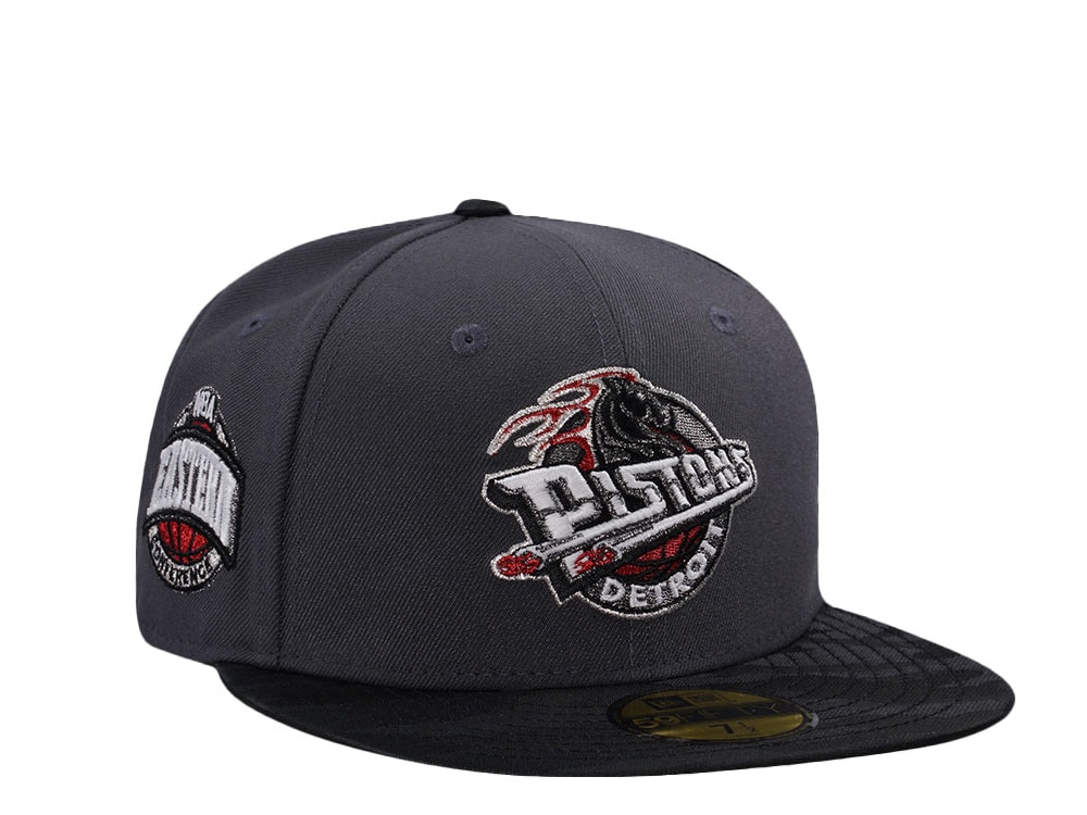 New Era Detroit Pistons NBA Eastern Conference Dark Gray Glow In The Dark Moon Edition 59Fifty Fitted Casquette