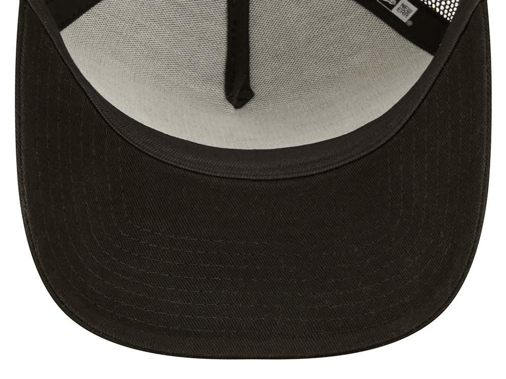 New Era Lucky Pig Logo Black A Frame Trucker Snapback Casquette