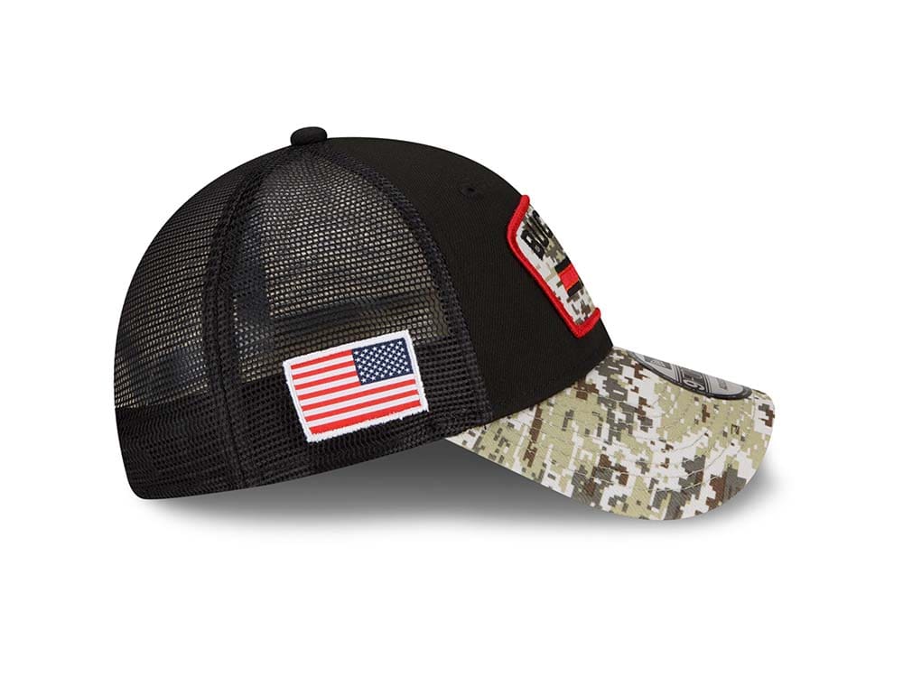 New Era Tampa Bay Buccaneers Salute to Service 21 9Forty Trucker Snapback Casquette