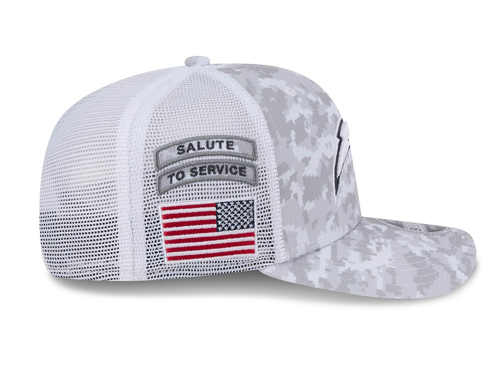 New Era Los Angeles Chargers Digi Camo Salute to Service 2024 Trucker 9Seventy Snapback Casquette