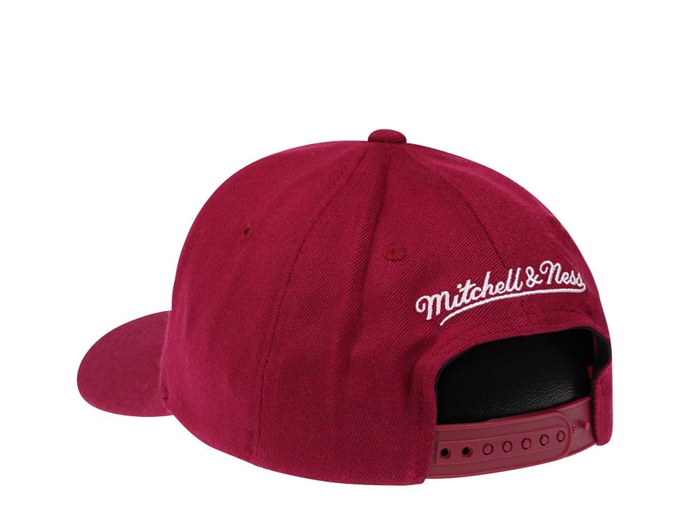 Mitchell & Ness Cleveland Cavaliers Team Ground Red Line Solid Flex Snapback Casquette