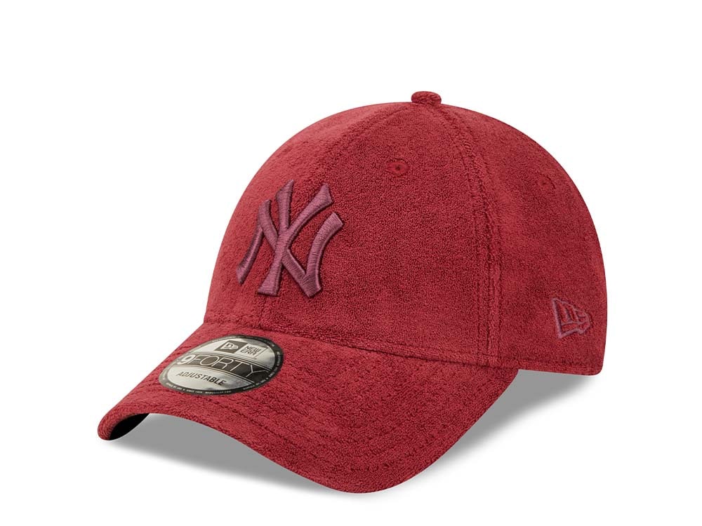 New Era New York Yankees Towelling Maroon 9Forty Strapback Casquette