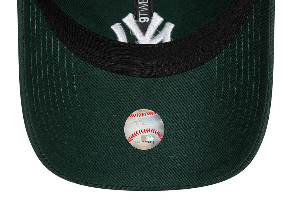 New Era New York Yankees League Essential Dark Green 9Twenty Strapback Casquette