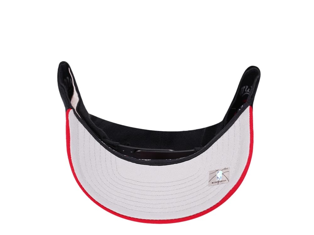 Mitchell & Ness Portland Trail Blazers Team Two Tone Red Line Solid Flex Snapback Casquette