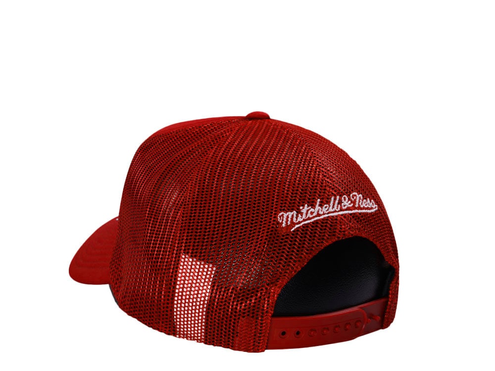 Mitchell & Ness Chicago Bulls Red Trucker Adjustable Fit Snapback Casquette