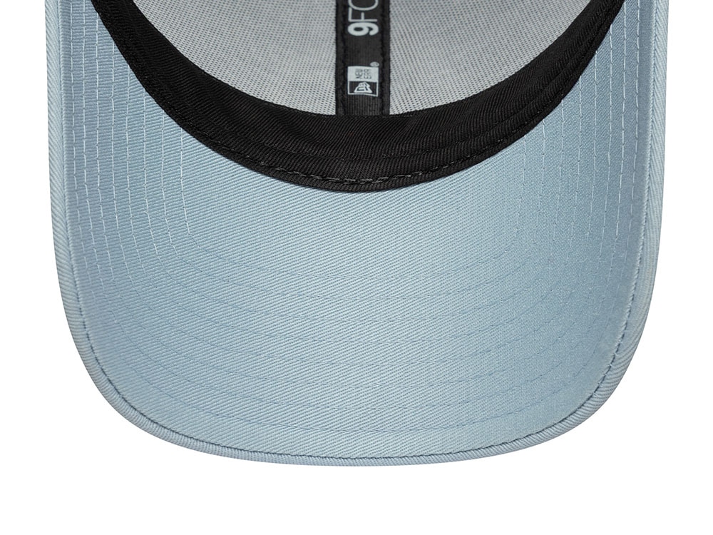 New Era Vespa Essential Sky Blue Edition 9Forty Strapback Casquette
