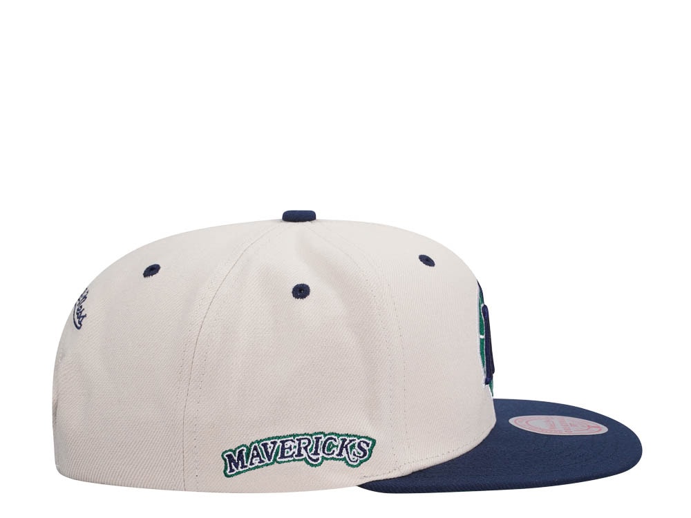 Mitchell & Ness Dallas Mavericks Sail Off White Two Tone Snapback Casquette