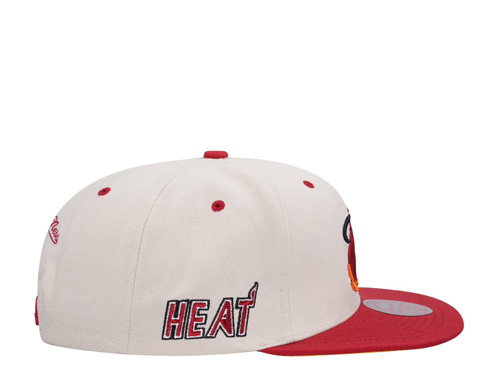 Mitchell & Ness Miami Heat Sail Off White Two Tone Snapback Casquette