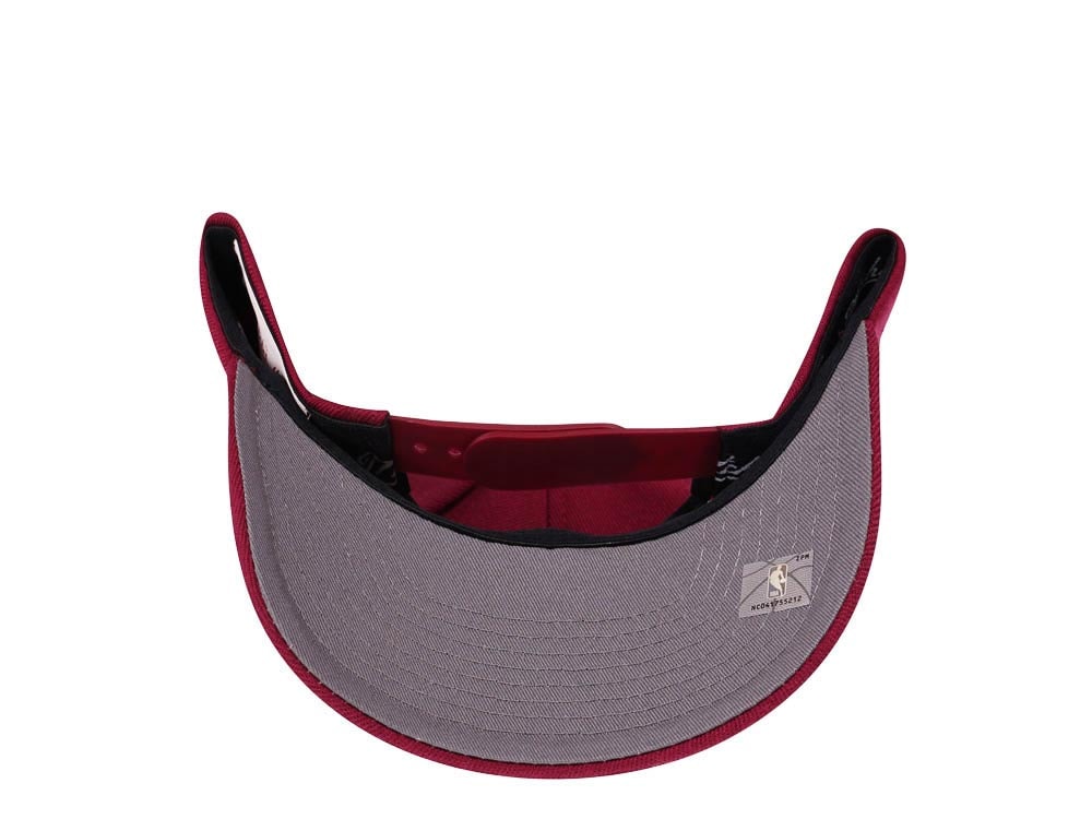 Mitchell & Ness Cleveland Cavaliers Team Ground Red Line Solid Flex Snapback Casquette
