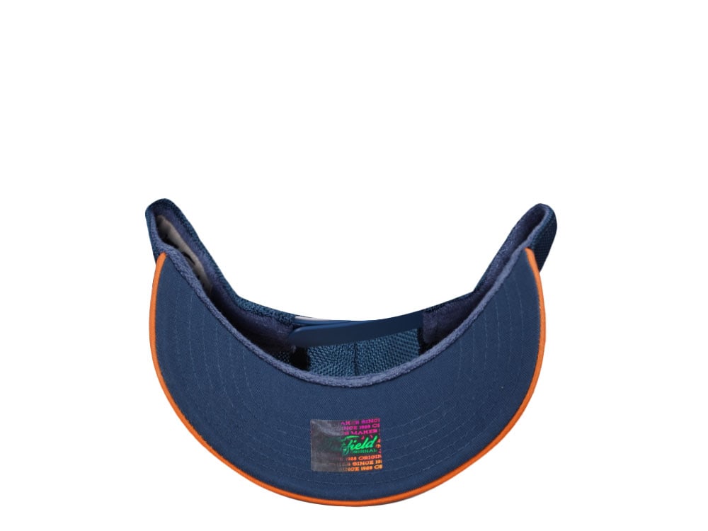 Hatfield Good Dog White Blue Trucker Snapback Casquette