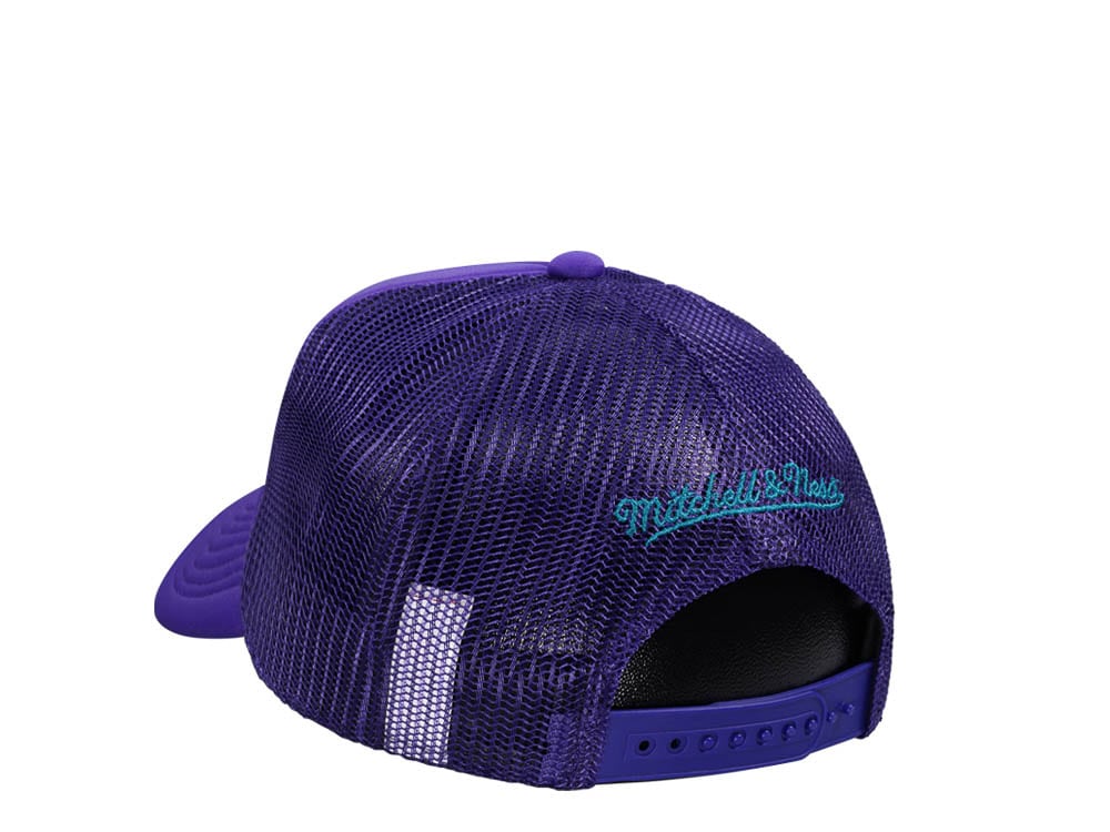 Mitchell & Ness Charlotte Hornets Purple Billboard Trucker Snapback Casquette