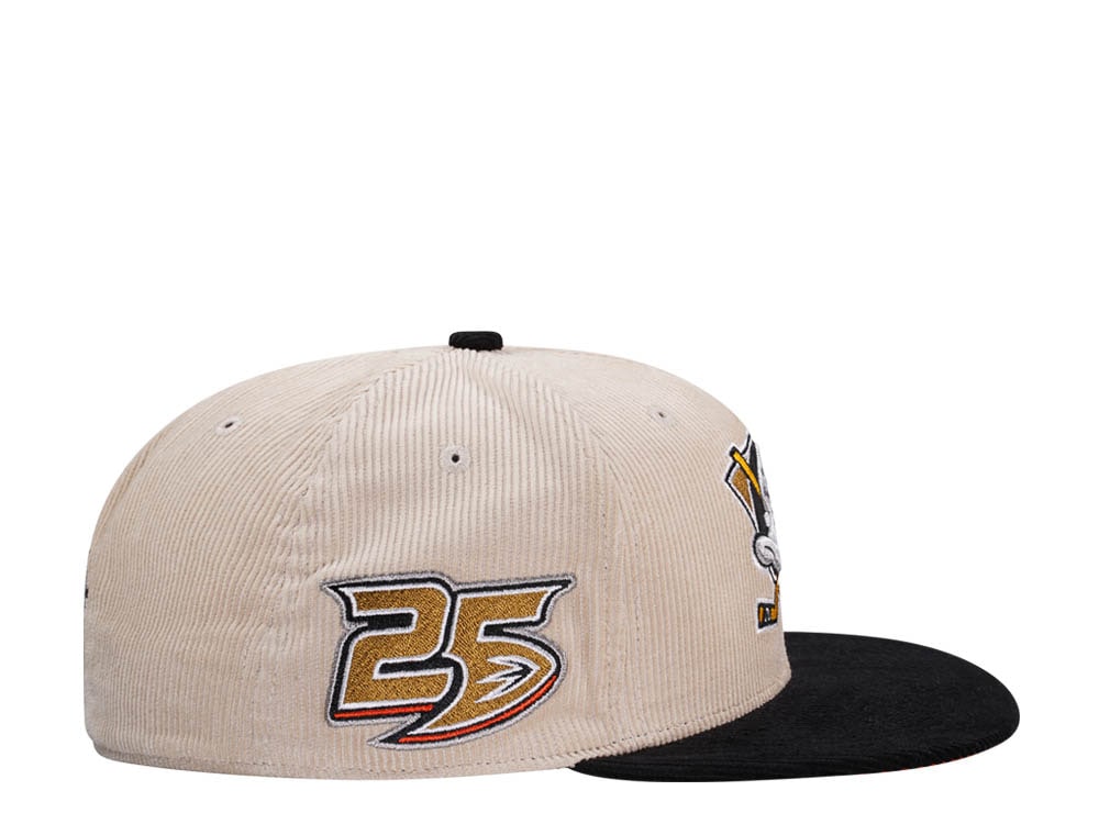 Mitchell & Ness Anaheim Ducks 25th Anniversary Two Tone Cord Edition Dynasty Fitted Casquette