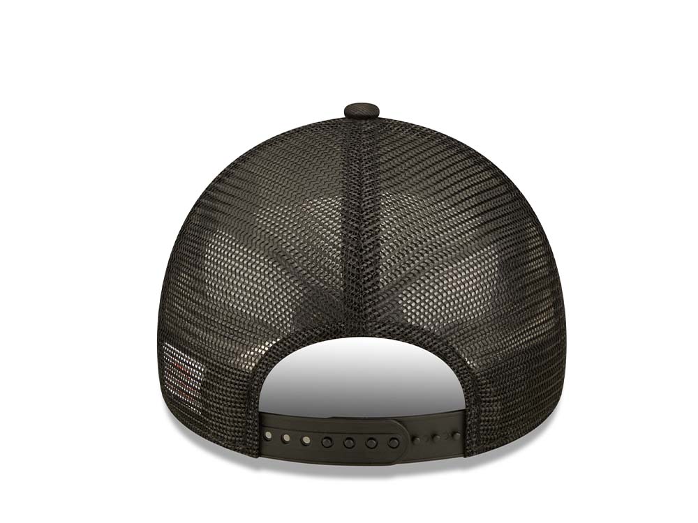 New Era Lucky Pig Logo Black A Frame Trucker Snapback Casquette
