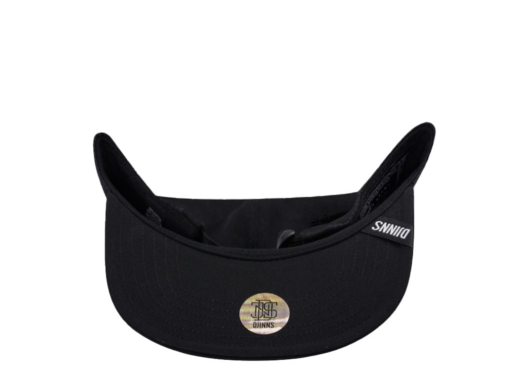 Djinns Resting Man 5 Panel Snapback Casquette